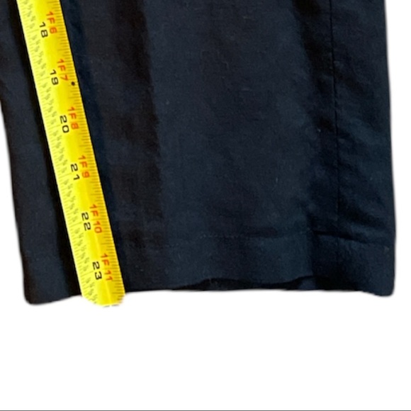 Larry Levine Black Linen Floral Embroidered Capris pants. Size 10 - Picture 14 of 15